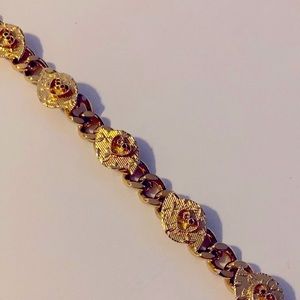 Vintage Heart gold tone Bracelet